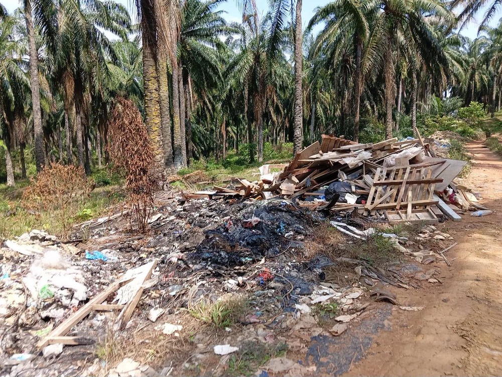 Image from: MPKS sita ekskavator, lori Roro dalam operasi sampah haram