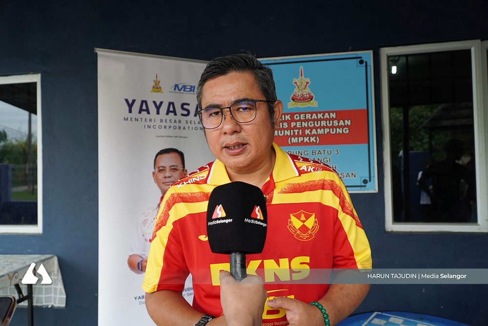 Image from: Yayasan MBI salur RM12,500 bantu 29 mangsa ribut Semenyih