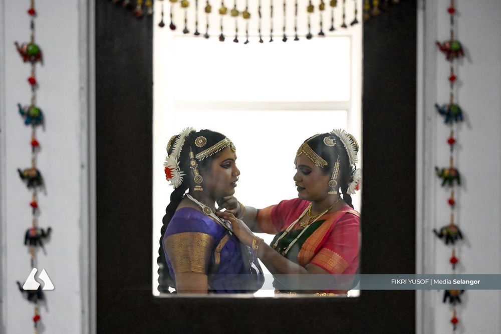Image from: Dari Shah Alam ke India, seni tari Bharatanatyam terus diwarisi generasi muda