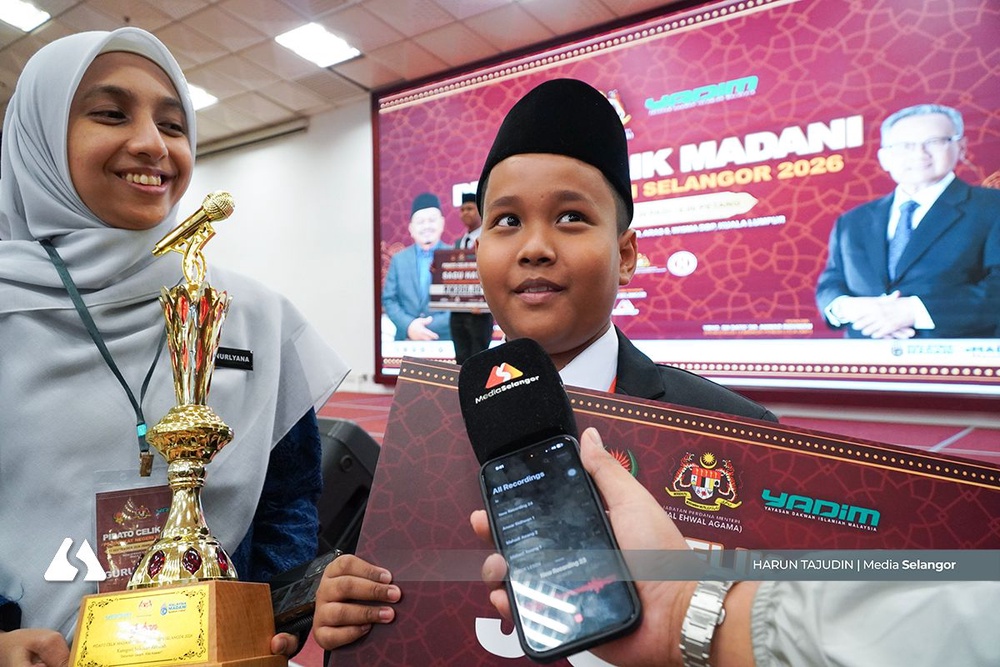 Image from: Disiplin urus masa bantu tiga pelajar juarai pidato