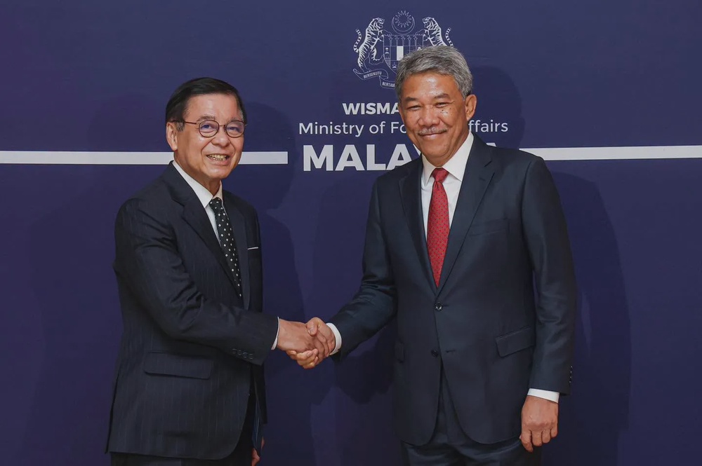 Image from: 阿纳喀拉喀托喷发扰航班 外长:使馆助滞留大马人