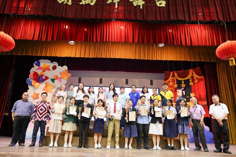 Image from: 独中开学援助金增至1044万 黄家和：体现教育资源公平分配