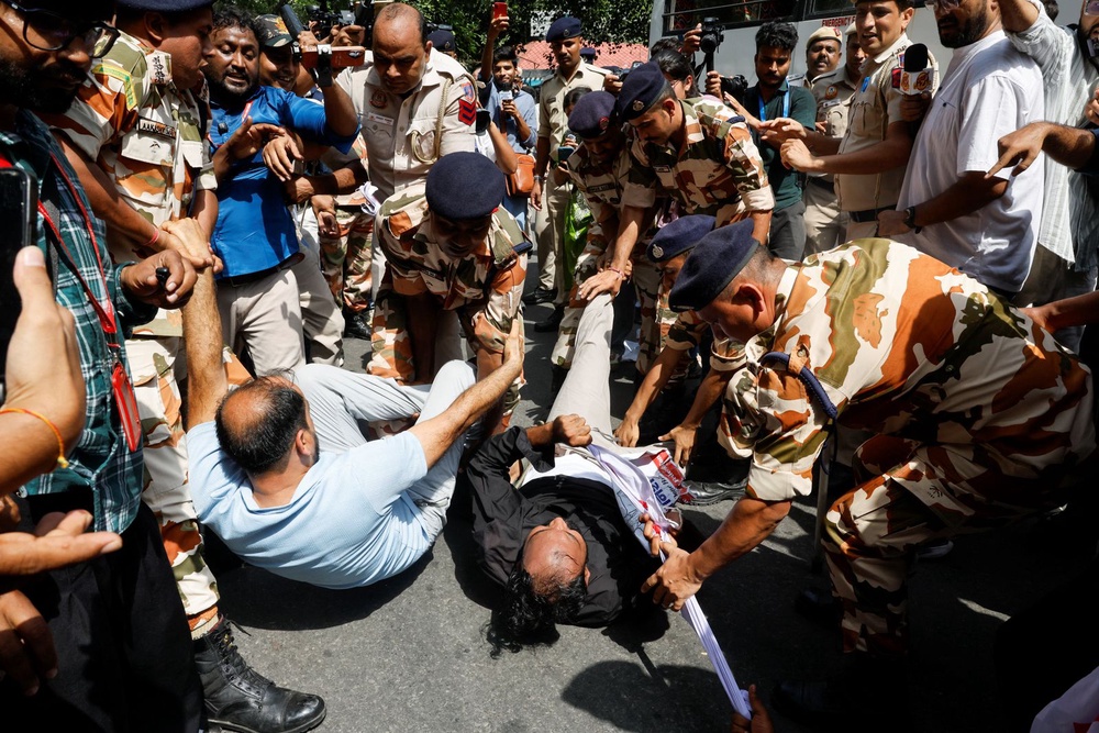 Image from: Hundreds from India's Gen Z-led 'cockroach' party protest, seek election chief's resignation