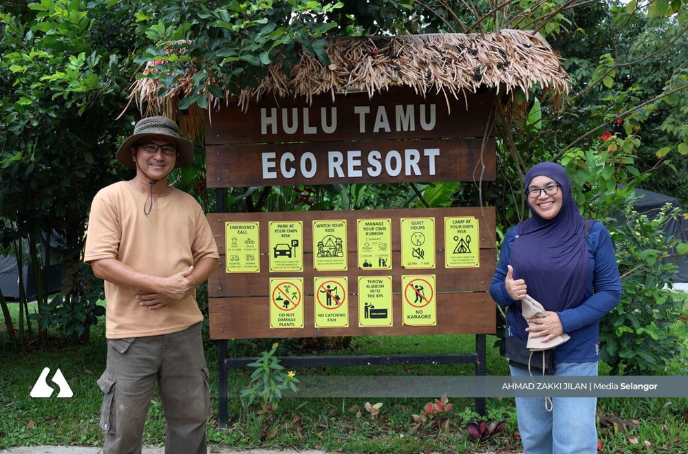 Image from: Demi sungai dan kelip-kelip, suami isteri pilih alam berbanding untung