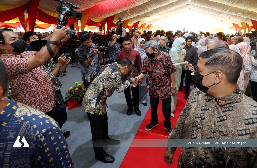 Image from: Jubli Perak Pemerintahan: Sultan Selangor berangkat ke Jamuan Teh Diraja
