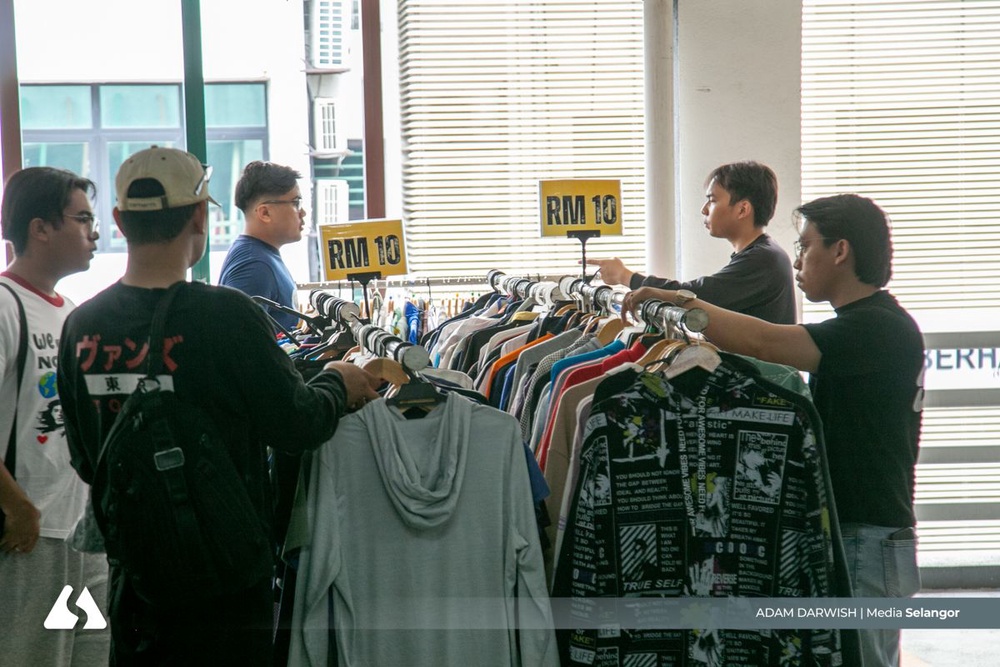 Image from: Anak muda tahu istilah kewangan, tetapi belum tentu celik urus wang