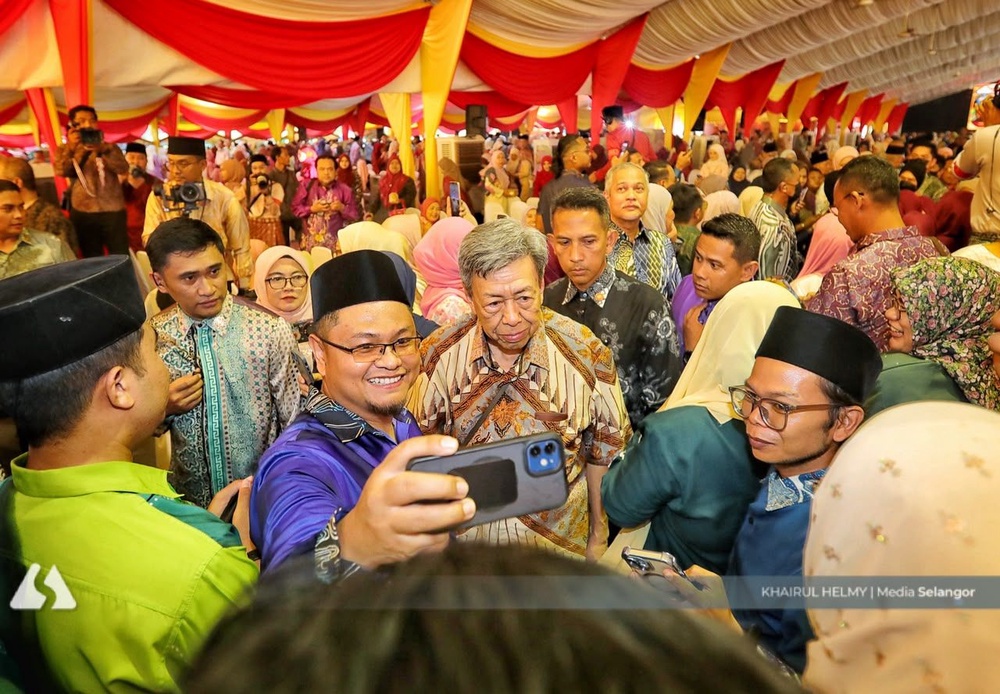 Image from: Sultan Sharafuddin's wisdom continues to guide Selangor, says MB