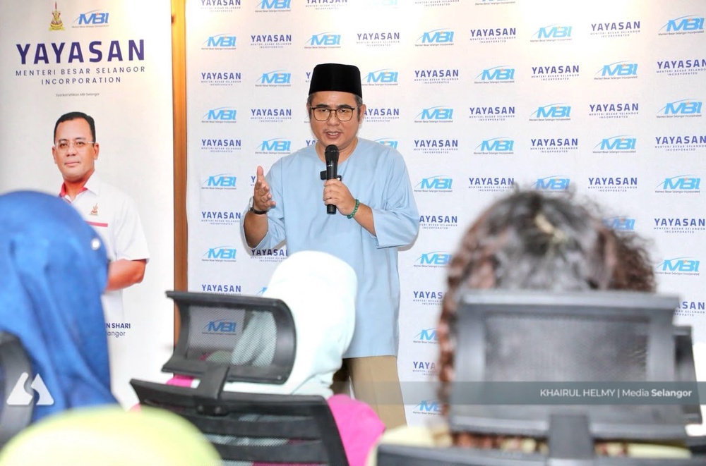 Image from: Pesakit kanser, pelajar antara 29 penerima zakat wakalah Yayasan MBI