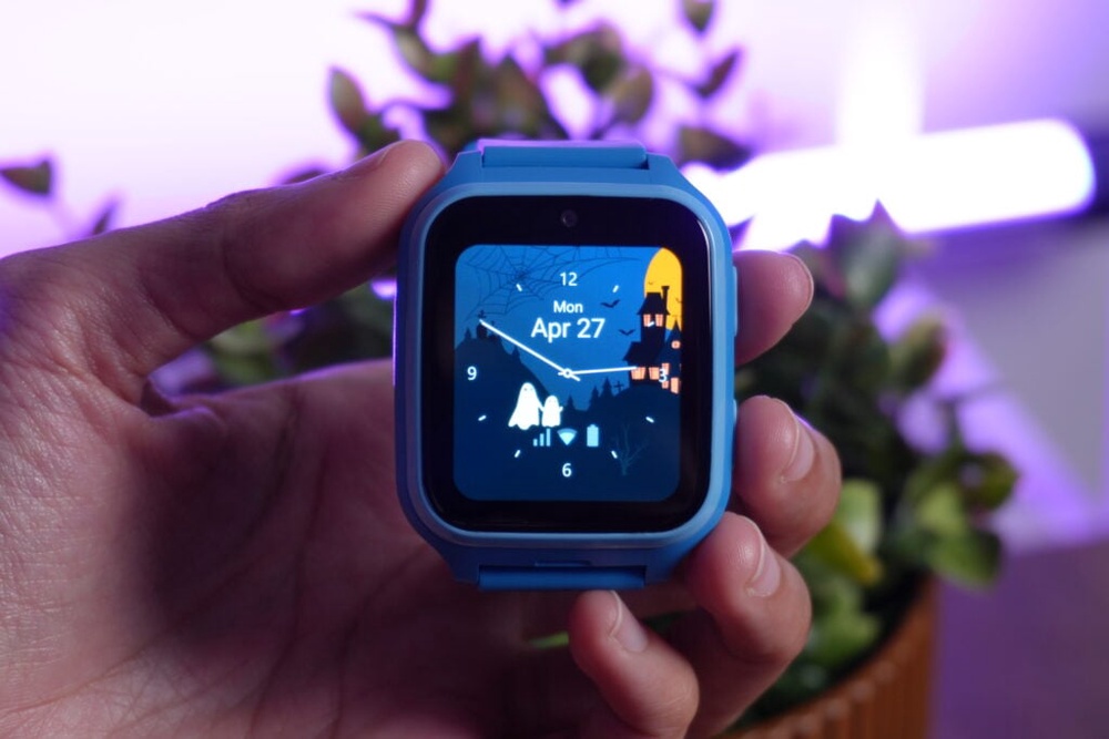 Image from: myFirst Fone M1 review: A smart first device for kids, built with safety in mind