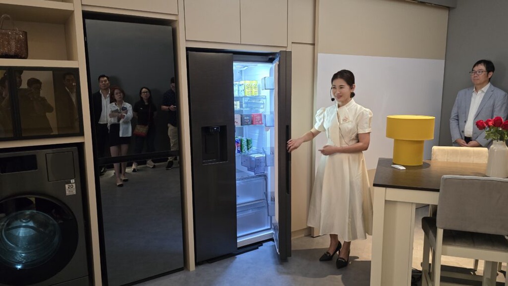 Image from: Samsung Opens Partner Experience Store at KL Eco City to Showcase AI Powered Business Ecosystems
