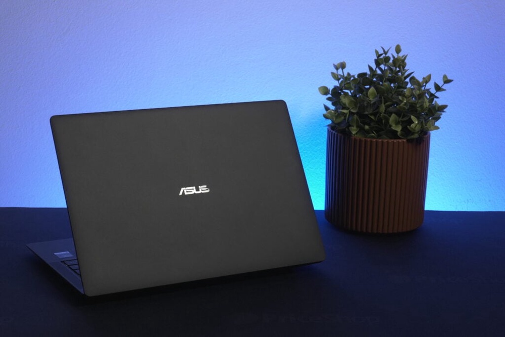 Image from: ASUS ExpertBook Ultra: The CEO’s dream business laptop is now a reality