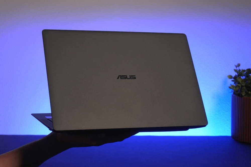 Image from: ASUS ExpertBook Ultra: The CEO’s dream business laptop is now a reality