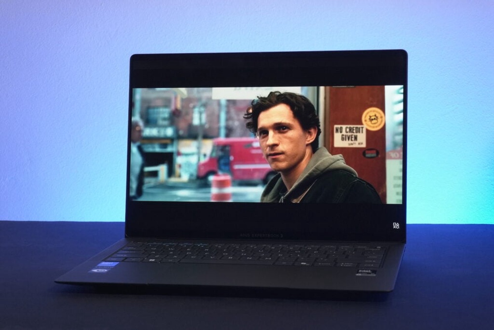 Image from: ASUS ExpertBook Ultra: The CEO’s dream business laptop is now a reality