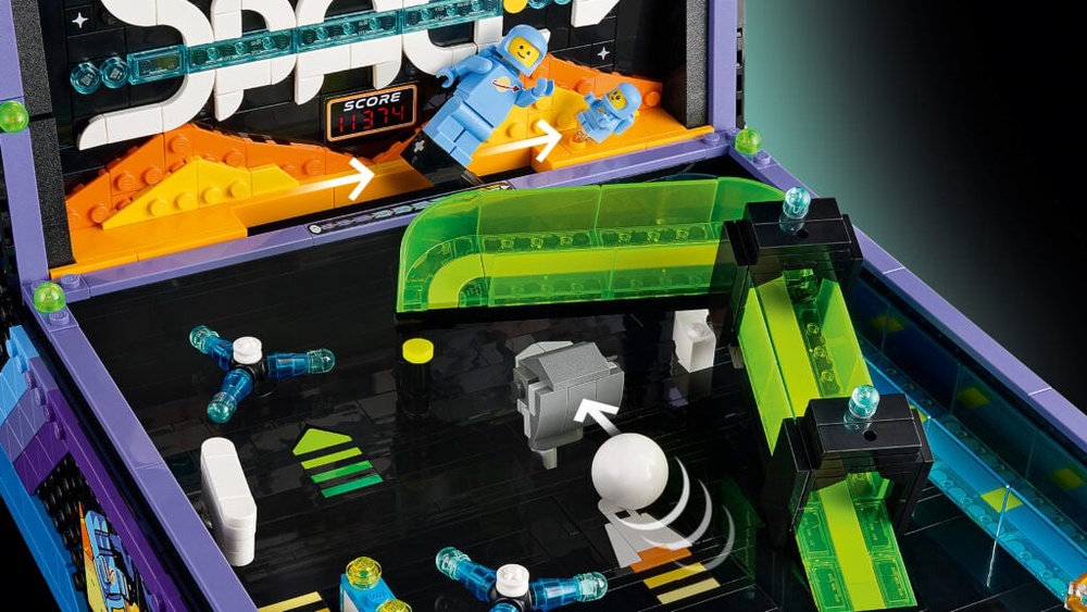 Image from: This Lego arcade pinball machine can be yours for just RM899