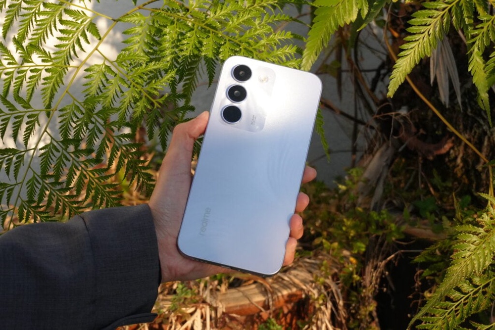 Image from: Realme C100 Malaysia review: A practical budget friendly phone for long days away