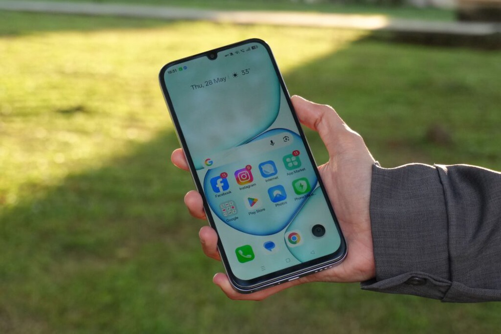 Image from: Realme C100 Malaysia review: A practical budget friendly phone for long days away
