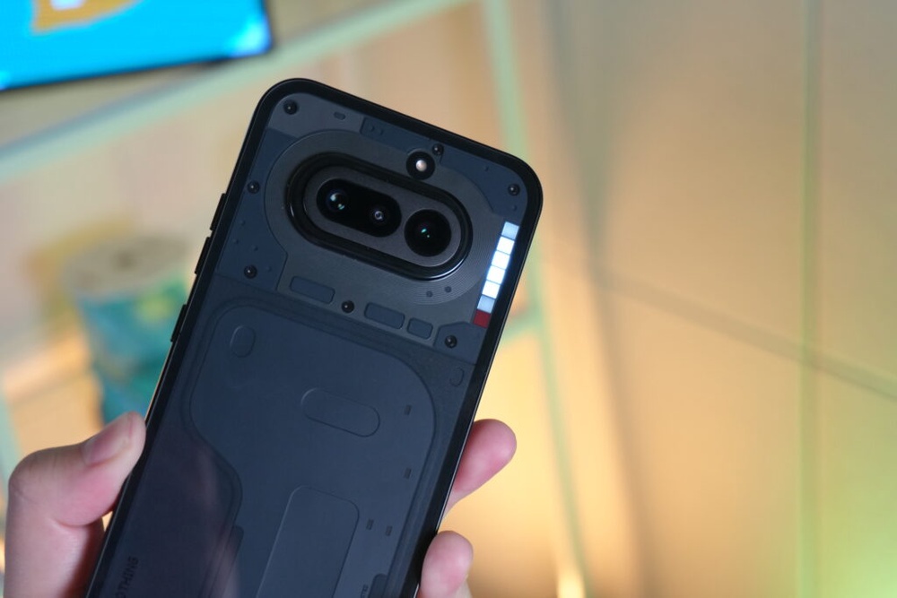 Image from: Nothing Phone (4a) review: Plenty to like, but hard to love