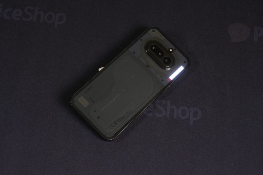 Image from: Nothing Phone (4a) review: Plenty to like, but hard to love