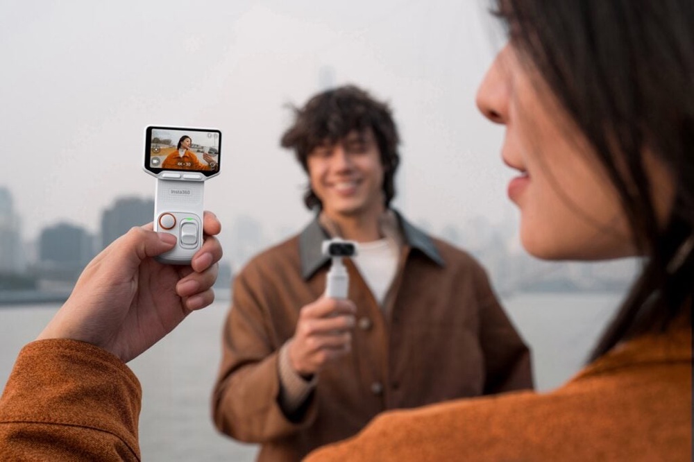 Image from: Insta360 Luna Ultra: 8K gimbal camera with dual Leica lenses, from RM2,999