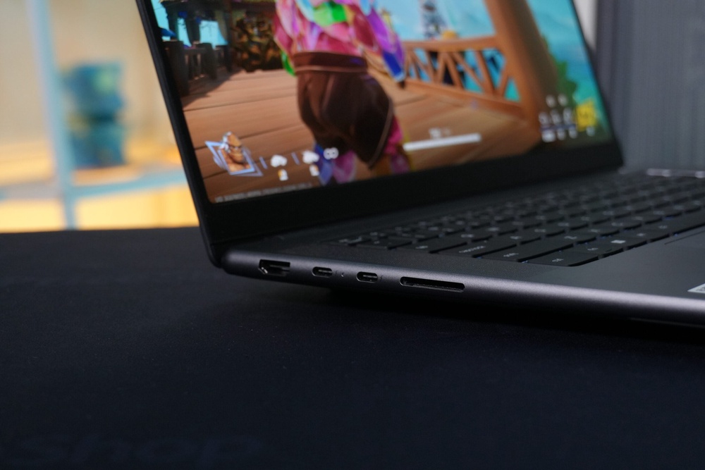 Image from: Lenovo Yoga Pro 7i Aura Edition review: A capable all-rounder for work and play