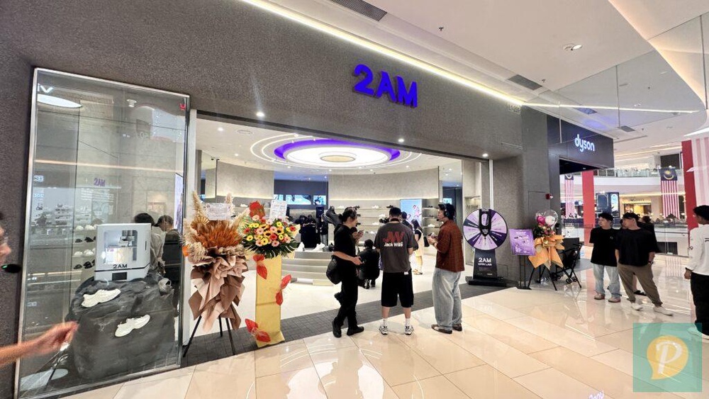 Image from: Step Into the Future: 2AM Launches Malaysia’s First All-3D-Printed Shoe Boutique