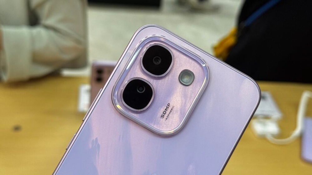 Image from: Vivo V80 Lite 5G: 10,000mAh battery, Dimensity 7300e and 6.83″ display, from RM1,499