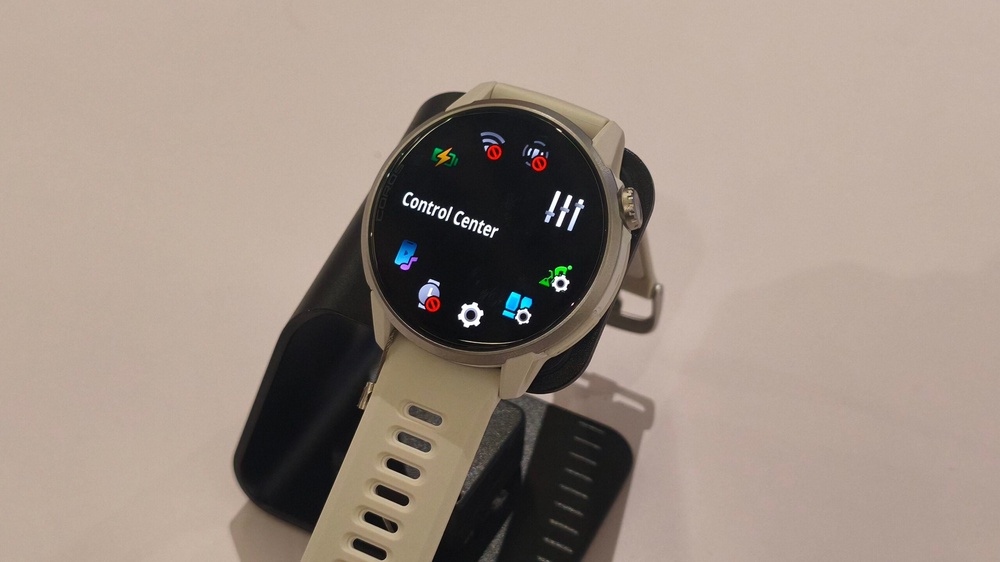 Image from: Coros Pace 4 Pro: 1.47″ AMOLED display and up to 60-hour GPS battery for RM1,999