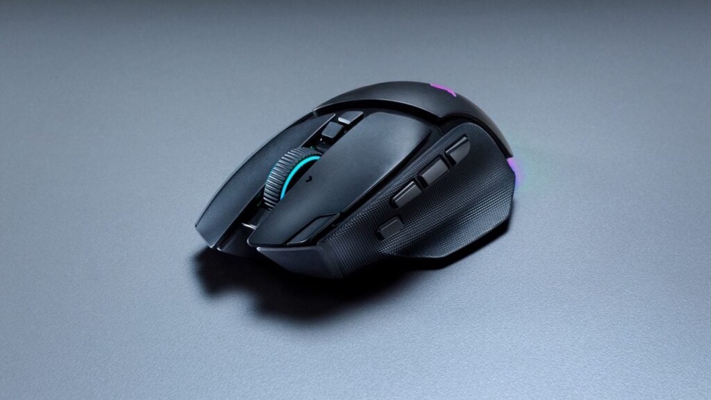 Image from: Razer Basilisk V4 Pro: Focus Pro 50K Gen 3 sensor, HyperScroll Tilt Wheel Gen 2 for RM699