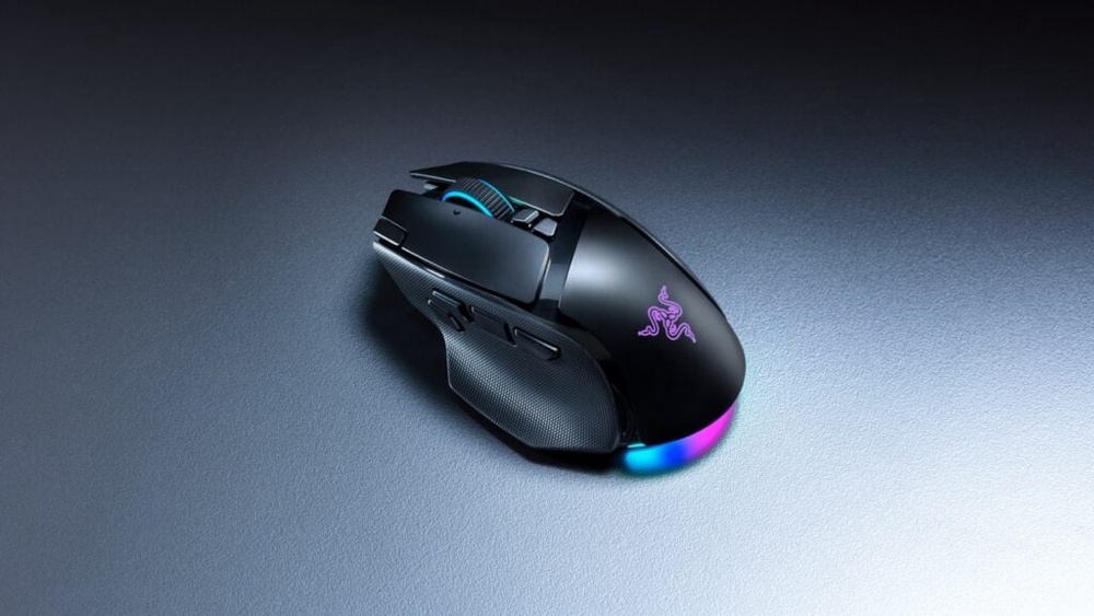 Image from: Razer Basilisk V4 Pro: Focus Pro 50K Gen 3 sensor, HyperScroll Tilt Wheel Gen 2 for RM699