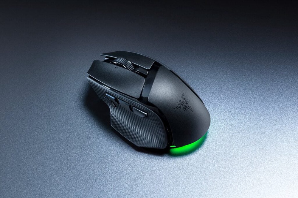 Image from: Razer Basilisk V4 Pro: Focus Pro 50K Gen 3 sensor, HyperScroll Tilt Wheel Gen 2 for RM699