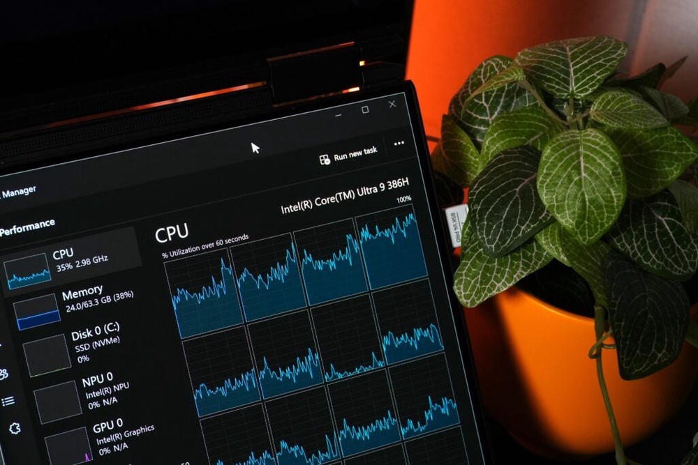 Image from: ROG Zephyrus Duo review: Unlimited power