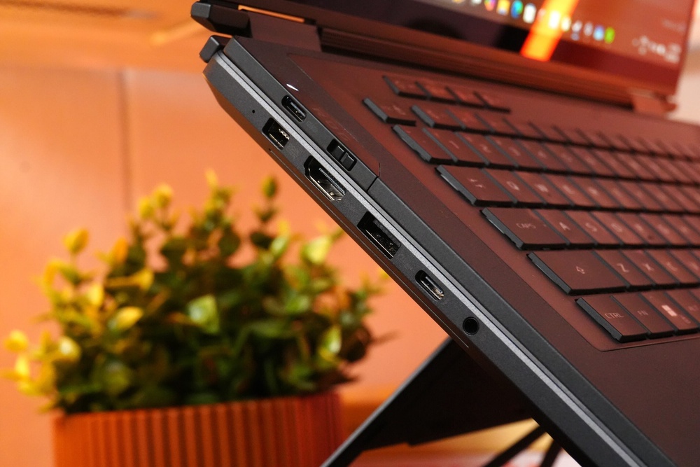 Image from: ROG Zephyrus Duo review: Unlimited power