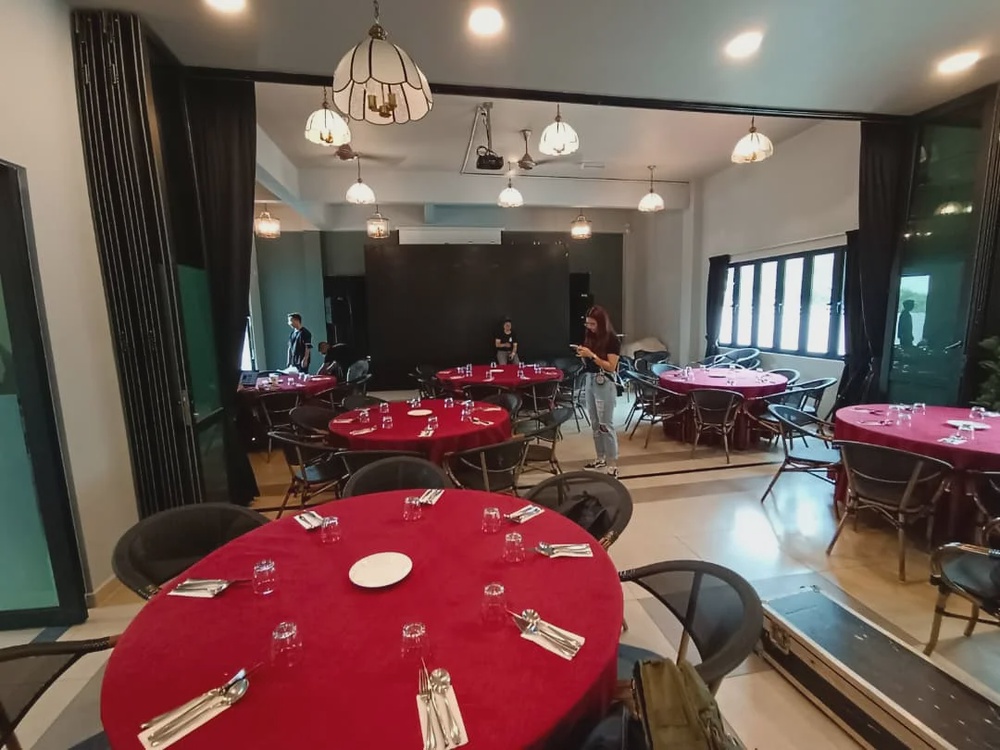 Mondrian Restaurant Cafe Ayer Keroh Melaka western fusion dining