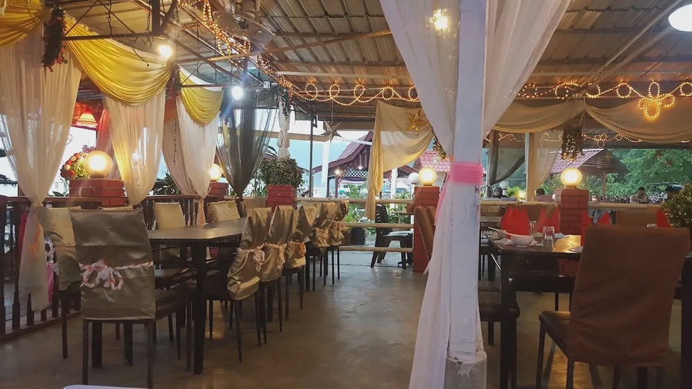 D'Seafood Paradise Teluk Tempoyak Batu Maung Penang