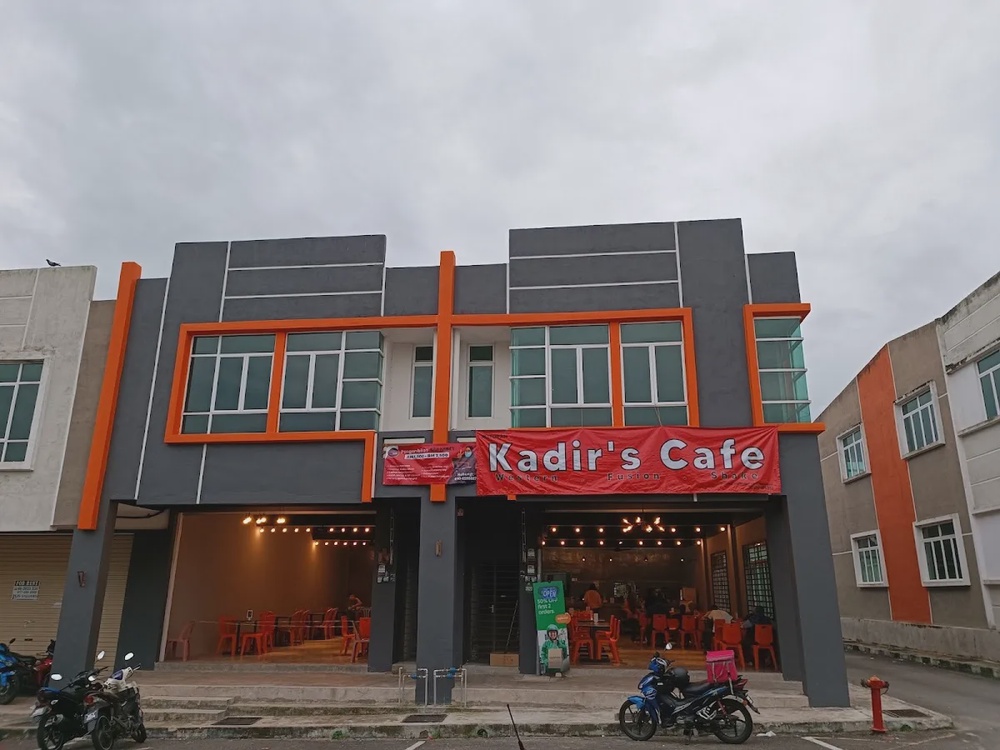 Kadir's Cafe Alor Gajah Melaka western food platter