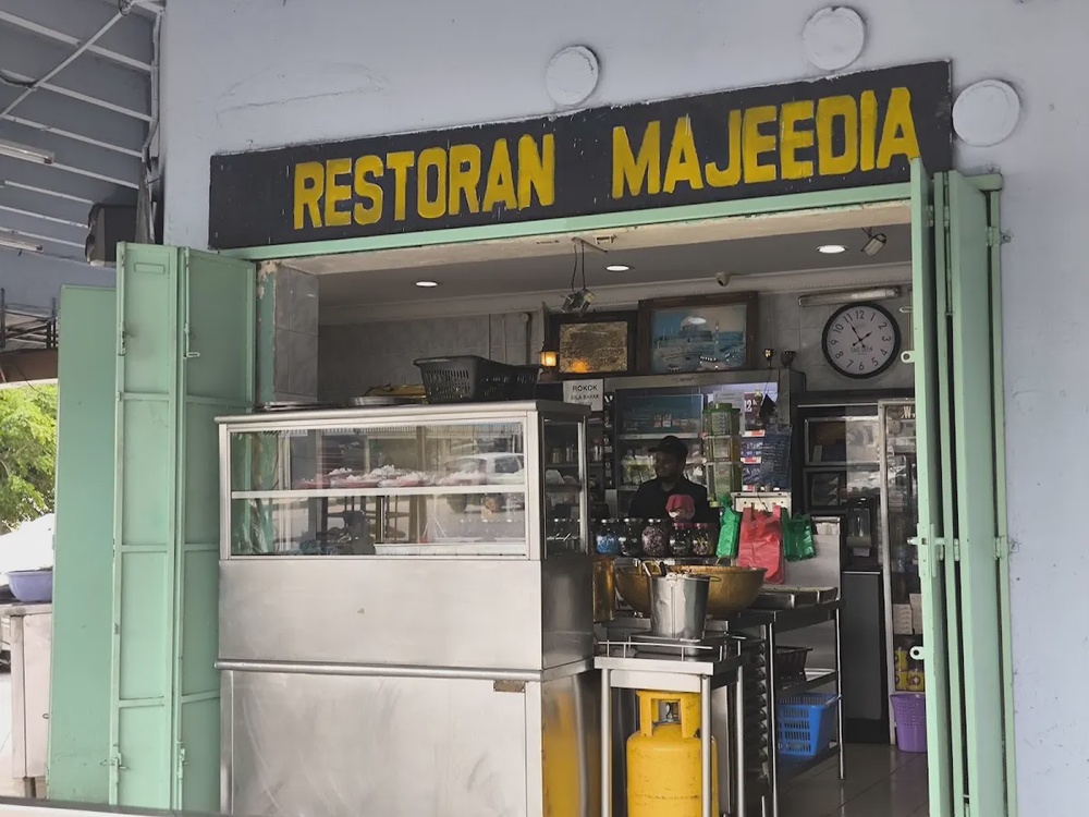 Restoran Majeedia Ipoh nasi kandar ayam masak merah Jalan Bendahara