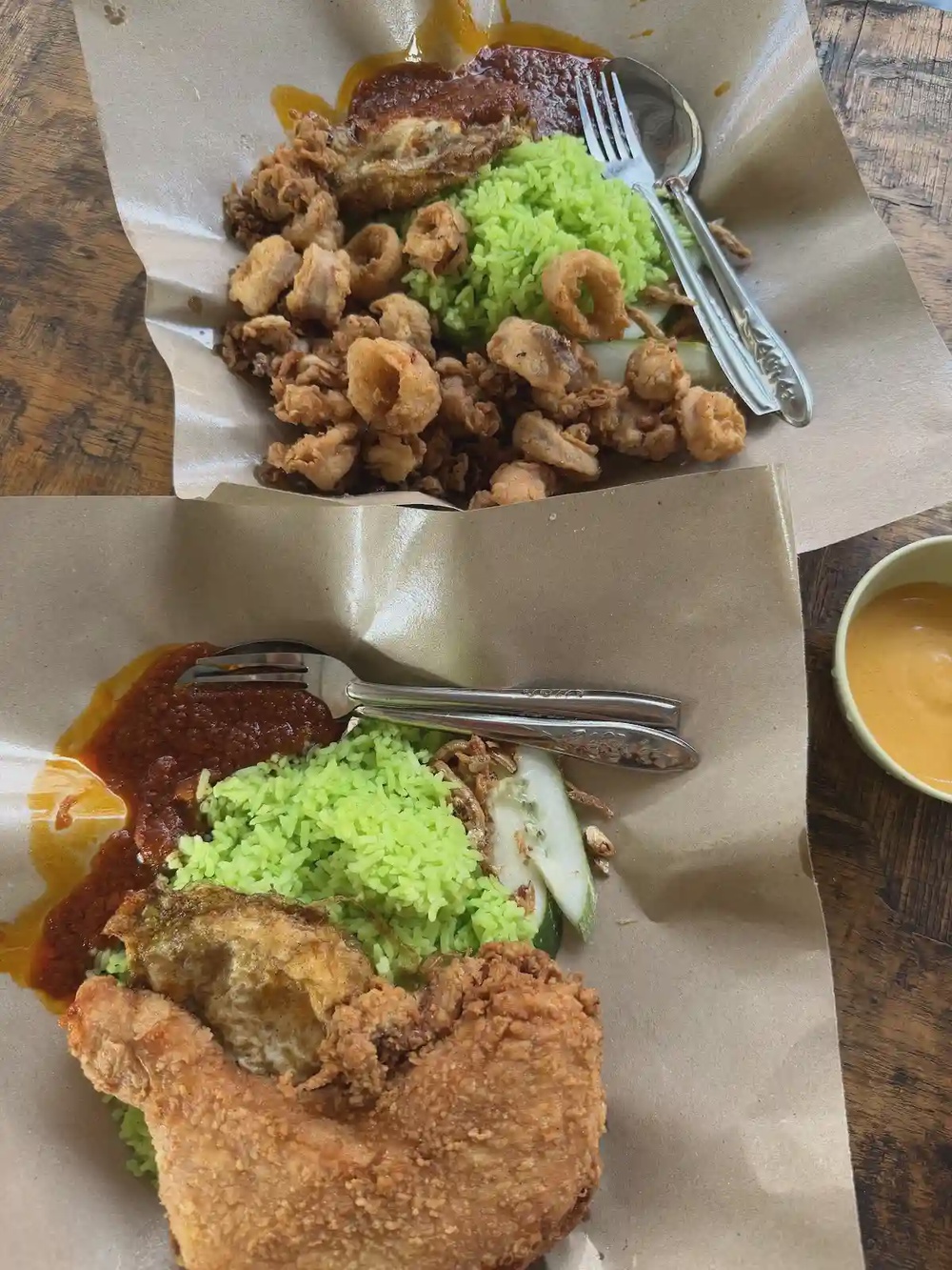 Nasi Lemak Hijau Ujong Pasir Melaka green pandan coconut rice