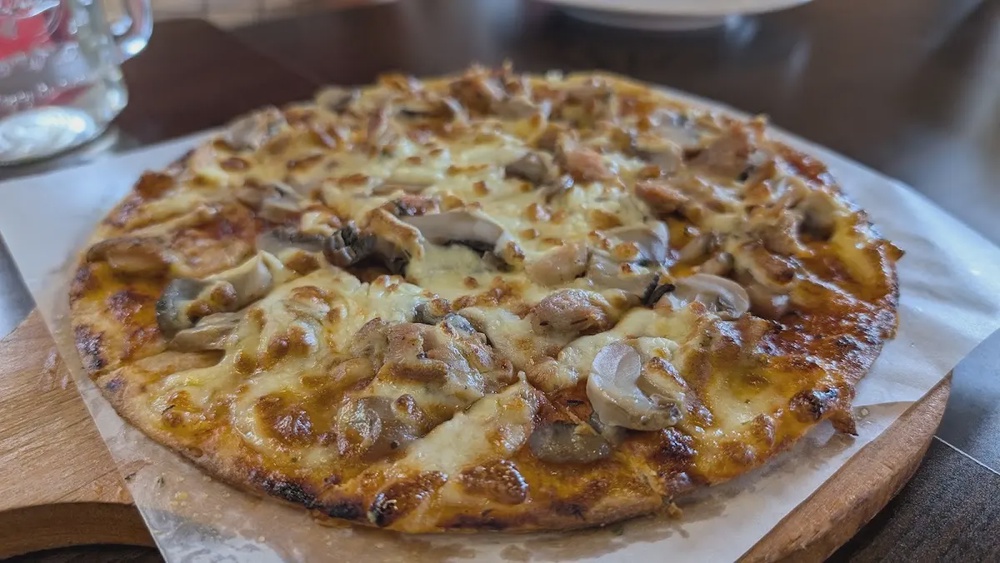 US Pizza Kampung Simee Ipoh thin crust