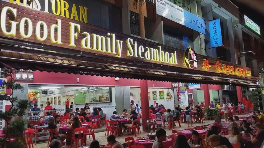 Good Family Steamboat buffet dinner Johor Bahru Taman Molek hotpot