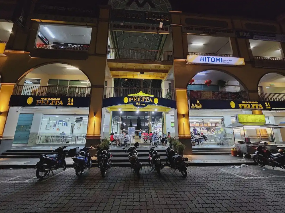Sungai Dua Night Market Gelugor Penang Saturday student pasar malam