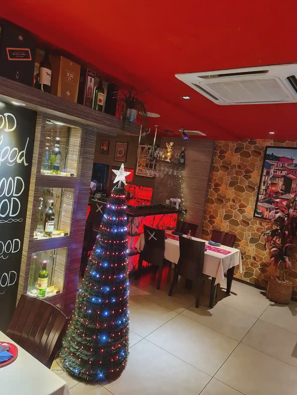 Rosmarino Italian Restaurant wood fired pizza Taman Pelangi Johor Bahru