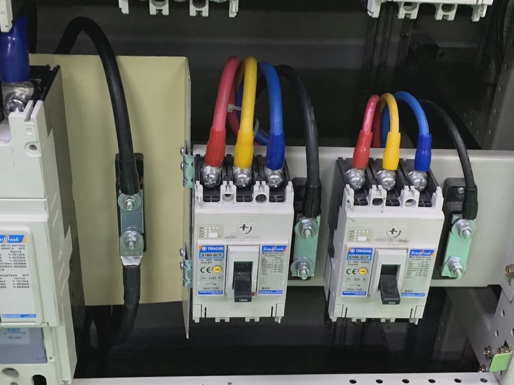 TL Electrical and Engineering JB electrician Taman Bukit Kempas Johor Bahru