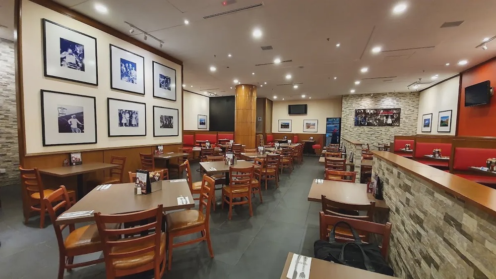 Tony Roma's Bukit Bintang Kuala Lumpur American ribs and steaks