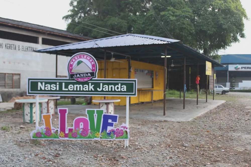 Warung Nasi Lemak Janda Taman Malim Jaya Melaka breakfast warung