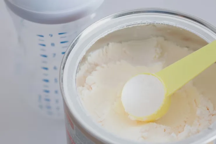 baby milk powder bottle