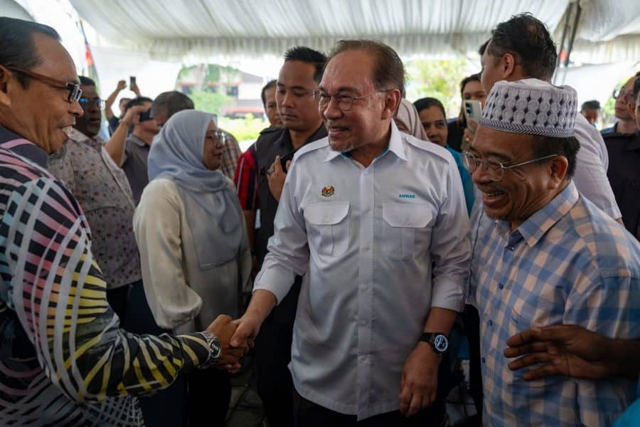 Image from: Rakyat Malaysia Boleh ‘Bercakap’ Dengan Anwar Ibrahim