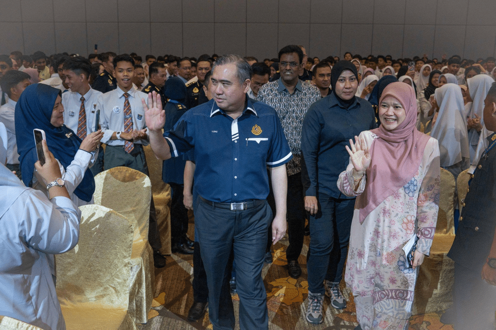Image from: 60,000 Pelajar Sekolah B40 Bakal Dapat Lesen Motosikal Percuma