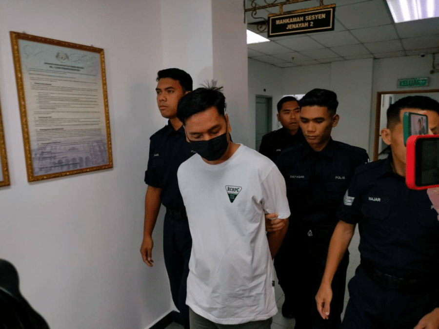 Image from: Kes Pukul Isteri: Peguam Bela Rosmaini Secara Percuma Tarik Diri, Dedah Perkara Sebenar