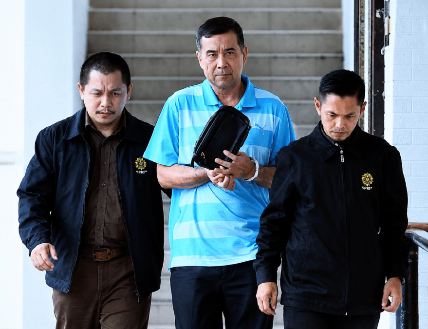 Image from: Bekas Pengarah Jabatan Air Sabah Dipenjara 8 Tahun, Denda Cecah RM284.3 Juta!