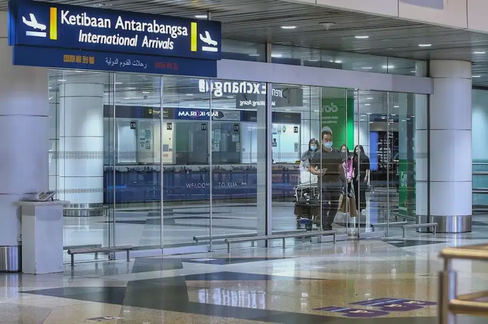 Image from: Polis Rampas Ganja RM12.6 Juta Di KLIA, Keldai Dadah Dibayar Cecah RM26,000!